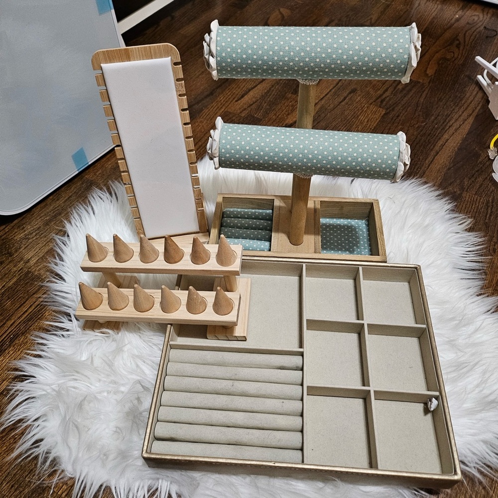 Jewelry display bundle